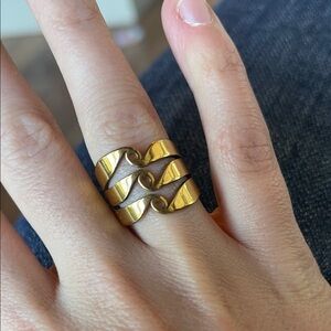 Stylish Gold Wave Ring